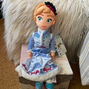 Disney Anna from Frozen plush toy NWT